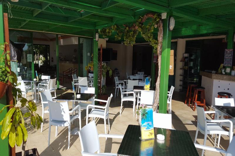 Mandalena Hotel Apartments Protaras Ngoại thất bức ảnh