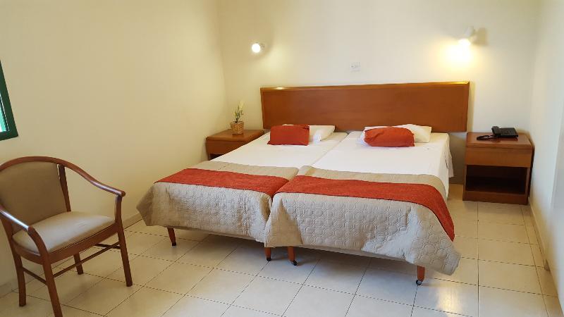 Mandalena Hotel Apartments Protaras Ngoại thất bức ảnh
